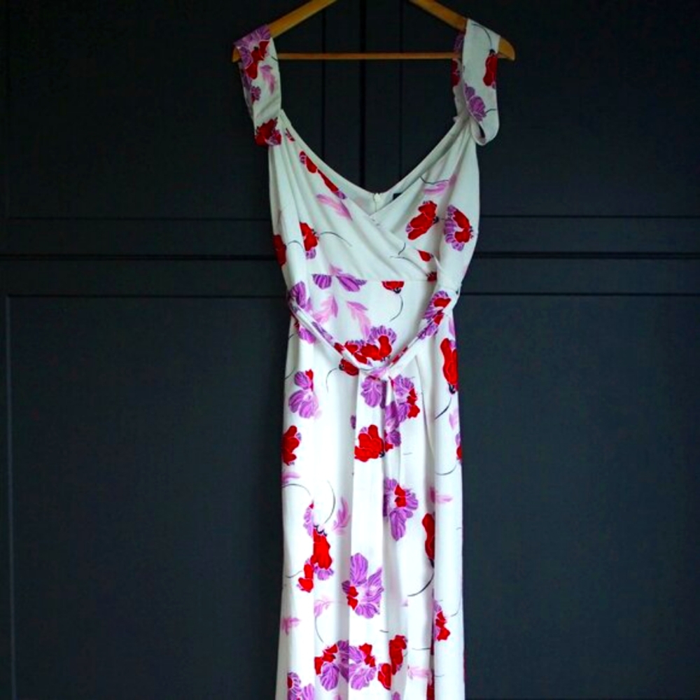 🌷Bardot | Cold Shoulder Faux Wrap Dress